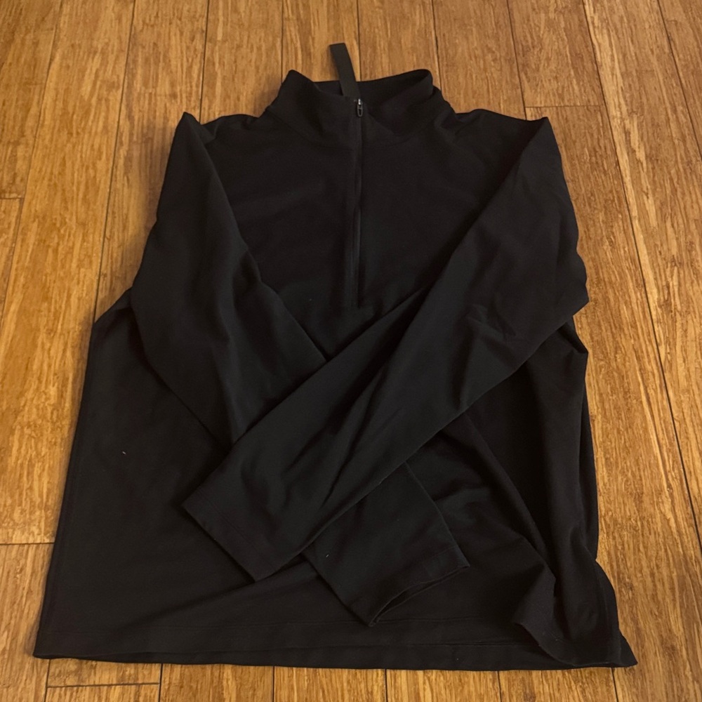Men’s Black Lululemon half zip